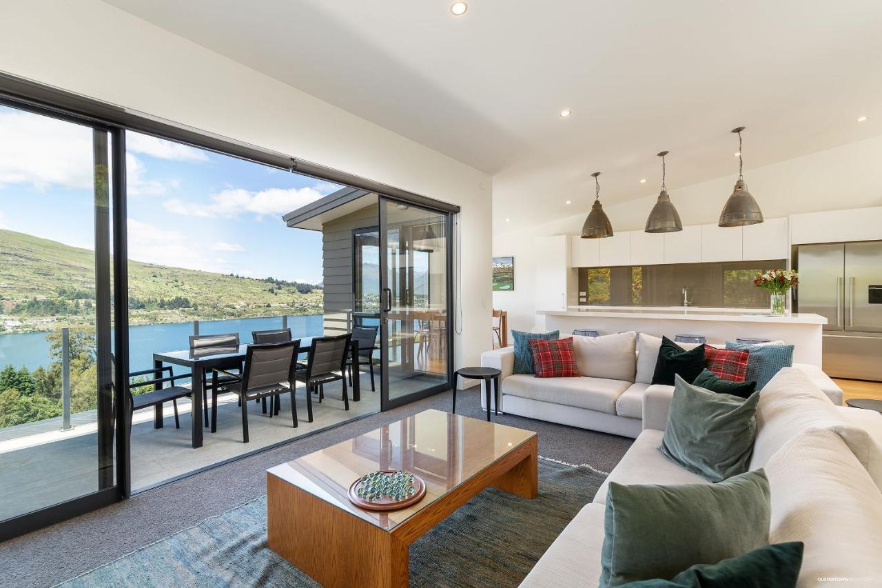 Villa Okataina - Means Place Of Laughter, Luxury Retreat Queenstown Exterior foto
